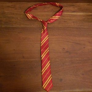 ▪️Lowest Price▪️ Gryffindor (Red and Yellow) Tie